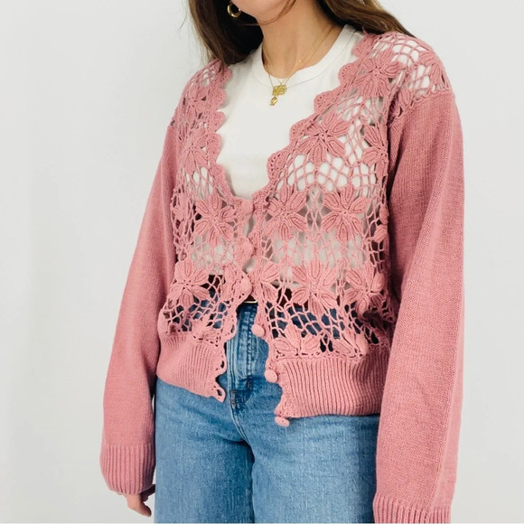 vintage dusty rose pink crocheted ramie cotton blend cardigan sweater cottage L - Picture 7 of 9